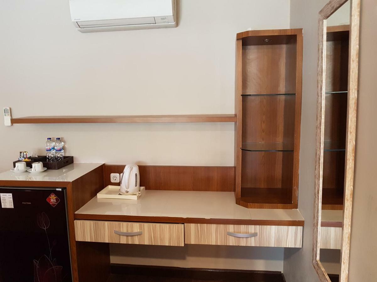 Narisha Guesthouse Kupang  Zewnętrze zdjęcie