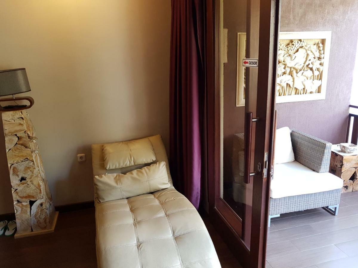 Narisha Guesthouse Kupang  Zewnętrze zdjęcie